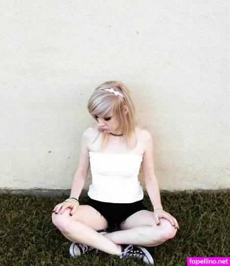 Shauna Dean Cokeland OnlyFans Thumbnail #33EmSSu9Xz