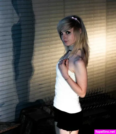 Shauna Dean Cokeland OnlyFans Thumbnail #4qa01IMTln