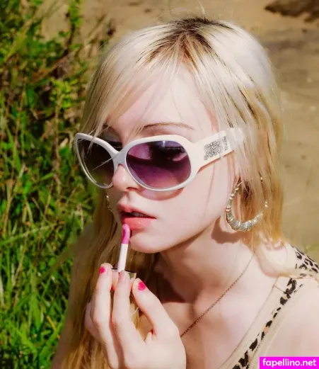Shauna Dean Cokeland OnlyFans Thumbnail #A6kl9J1cbm