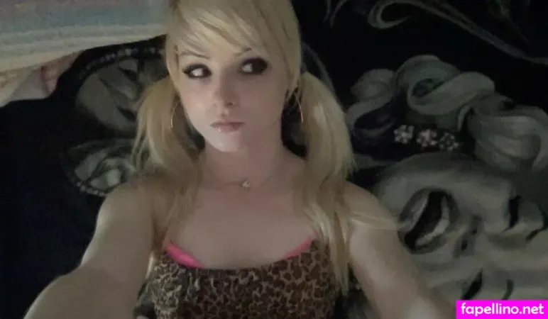 Shauna Dean Cokeland OnlyFans Thumbnail #UdHcQbliUP