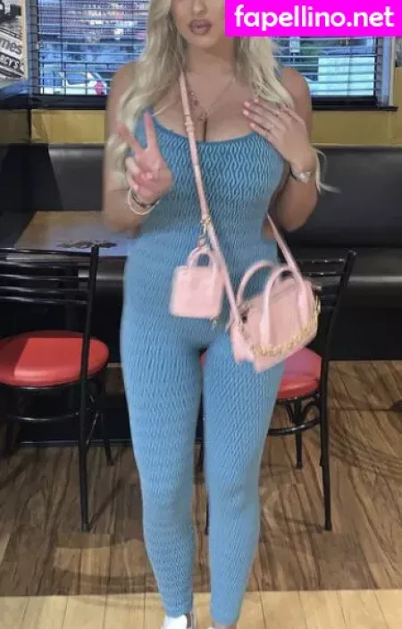 Shauni Scanlan OnlyFans Thumbnail #RLtnqm61zX