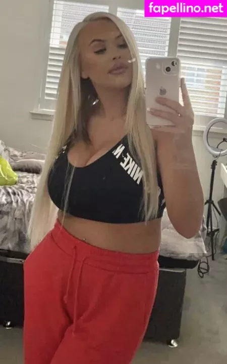 Shauni Scanlan OnlyFans Thumbnail #Wi4tt45Phk