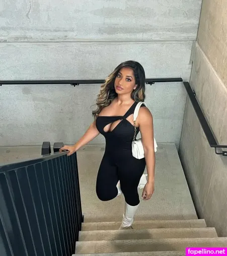 Shaweena OnlyFans Thumbnail #COlEkt9bt9