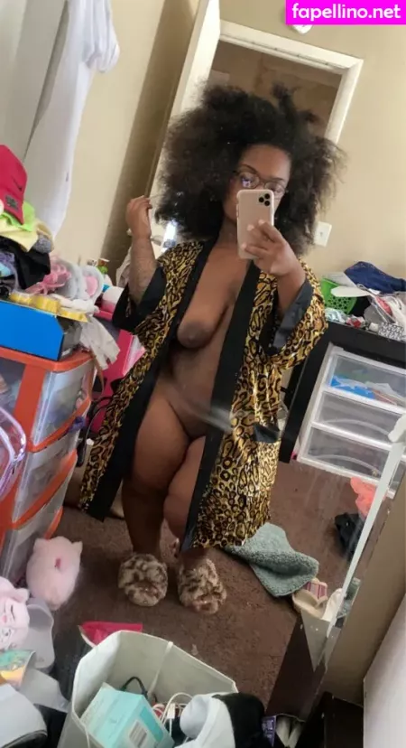 Shawty816 OnlyFans Thumbnail #AyDfEay6Lo