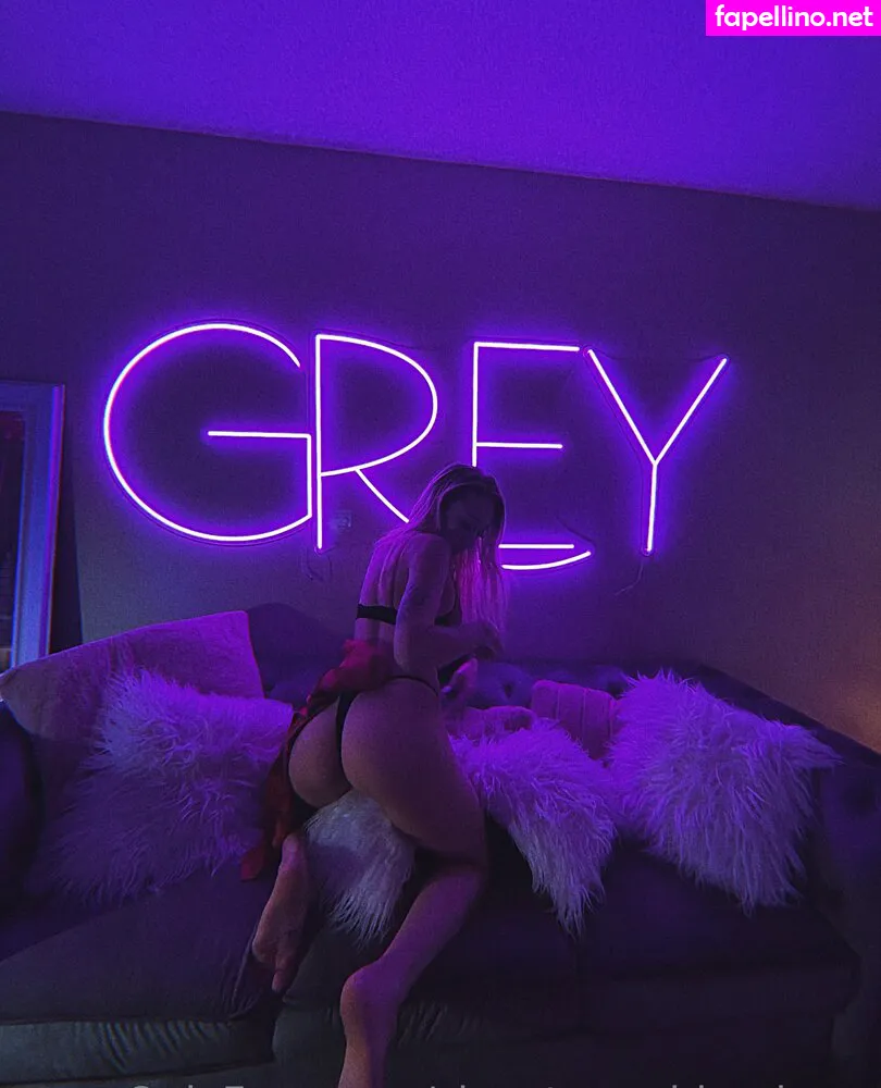 shawtymaddumbxxx, whatisthemaximumcapacityonthis Nude Leaked OnlyFans Photo #1b9RGThqYo