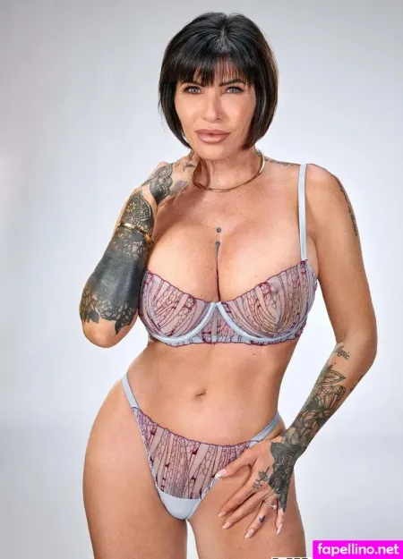 Shay Fox 1 OnlyFans Thumbnail #4D7VQE4x4T