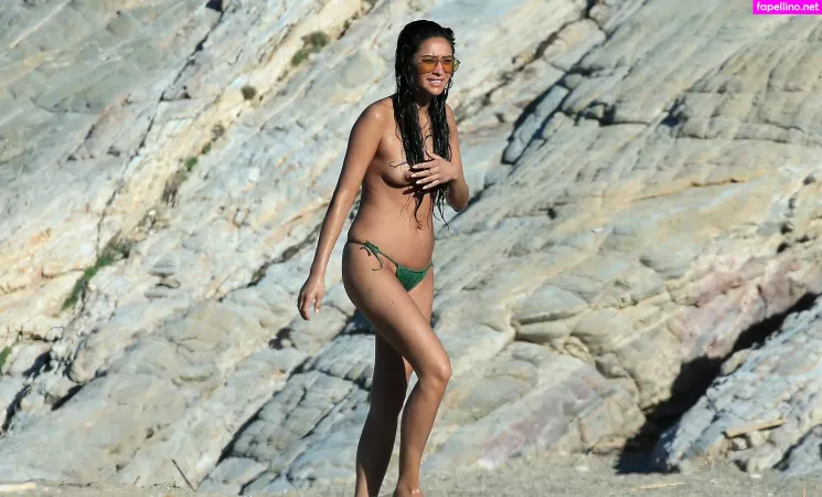 Shay Mitchell OnlyFans Thumbnail #5GvlKy1Hv1