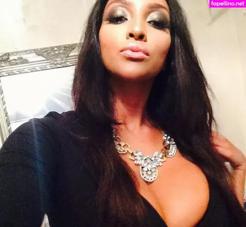 Shayliving OnlyFans Thumbnail #BXwMCt6X3i