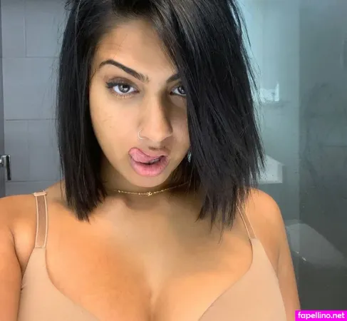 Shayna OnlyFans Thumbnail #1nWFtDIVOb