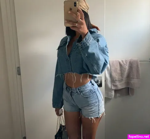 Shayna OnlyFans Thumbnail #L4LHrrZWCb