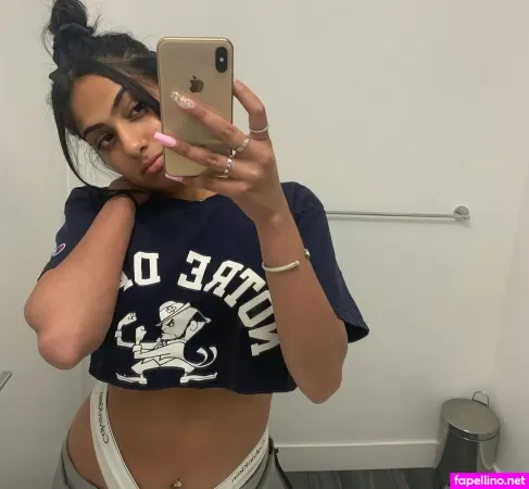 Shayna OnlyFans Thumbnail #LPuh4gAmsb