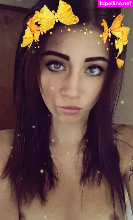 Shaynaivxx OnlyFans Thumbnail #m5Y8hgi2BX