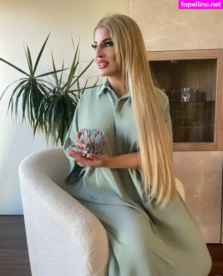 Shebetripn OnlyFans Thumbnail #oPnni0jMCX