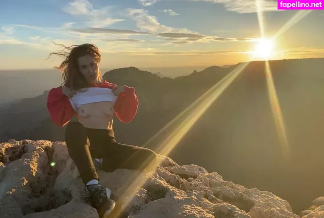 Sheerle Dove OnlyFans Thumbnail #lTX3pxXrgq