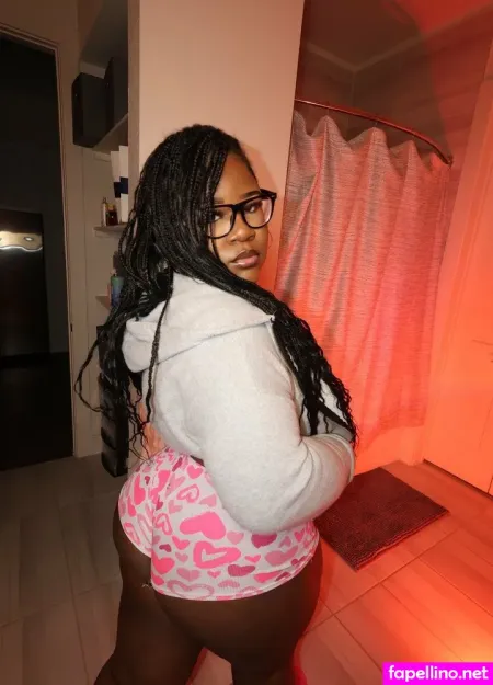 Shefine OnlyFans Thumbnail #JHf7JE5d5T