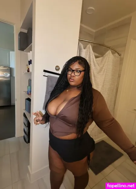 Shefine OnlyFans Thumbnail #lAFT3YX5tp