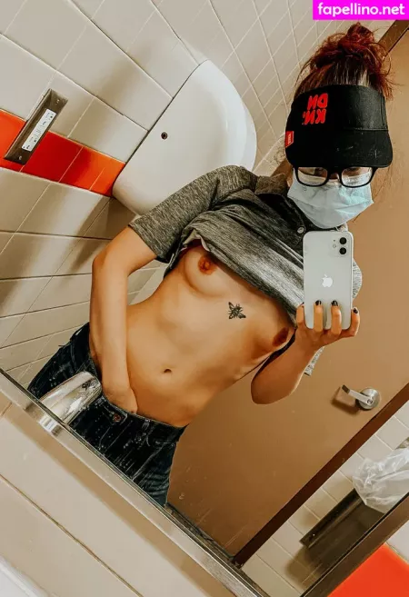 Shegavemethree OnlyFans Thumbnail #KxWzFwrcbL