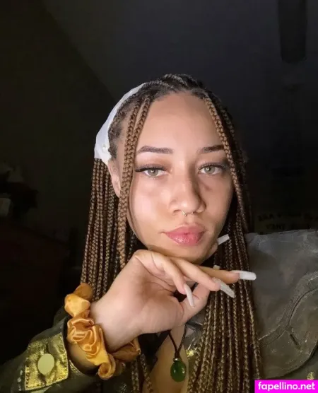 Shego Shegone 1 OnlyFans Thumbnail #8dd7IDsyv2