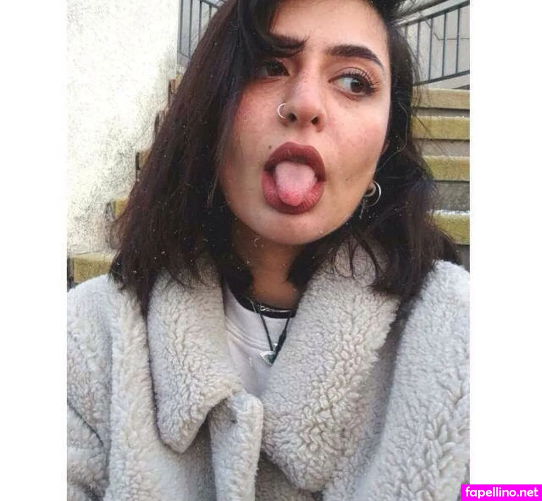 alaskazade, shehara.zade Nude Leaked OnlyFans Photo #OWqQLcmFjo