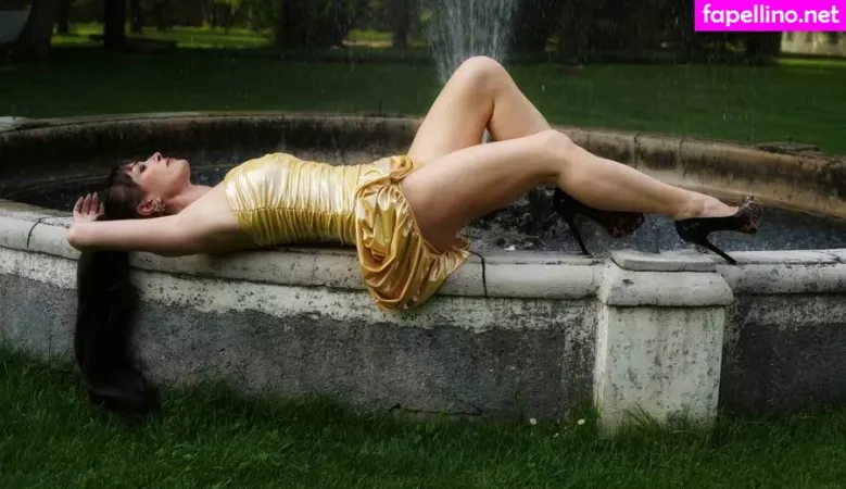 Sheila Capriolo OnlyFans Thumbnail #80Ld44S449