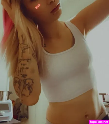 Shel Ly OnlyFans Thumbnail #uyyen1ZUJC