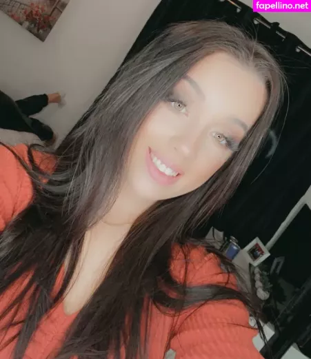 Shelby Dias OnlyFans Thumbnail #ehv7S5JGgu
