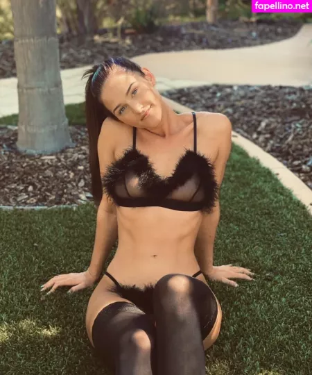 Shelby Robbins OnlyFans Thumbnail #6rZuP3lFi5