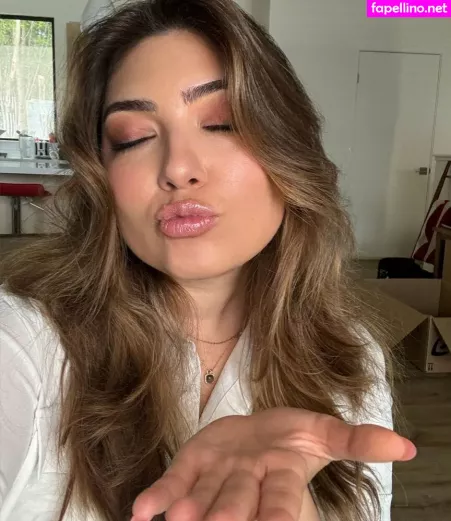 Shelby Young OnlyFans Thumbnail #96TLxy8H77