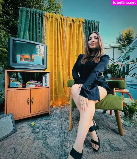 Shelby Young OnlyFans Thumbnail #OsDUd6hqQF