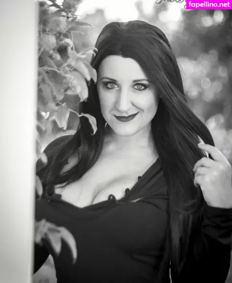Shelbyeileencosplay OnlyFans Thumbnail #iQR0yVi3kS