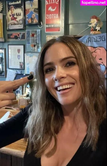 Shelley Hennig OnlyFans Thumbnail #KH0mfpbRkr
