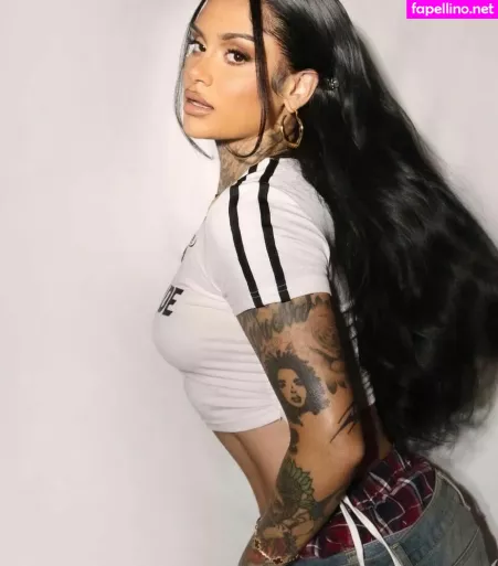 Shelley Louise OnlyFans Thumbnail #vvy9br2Bmh