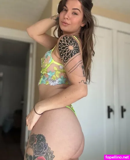 Shellrenee OnlyFans Thumbnail #Onex0YZ0WV