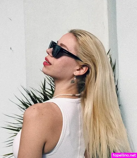 Shelly Cohen OnlyFans Thumbnail #cIDXiY69hr