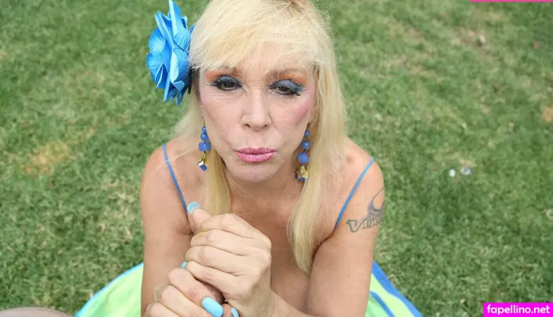 Shelly The Burbank Bomber OnlyFans Thumbnail #RRFaK8Hu3w