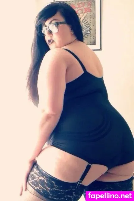Shellygreybbw OnlyFans Thumbnail #xCfEbKI4uB