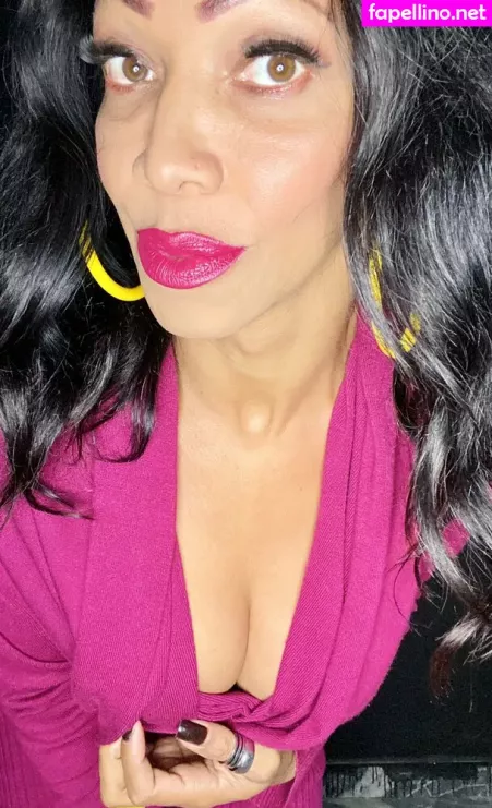 Shemale 23cm OnlyFans Thumbnail #9aBw7zBy81