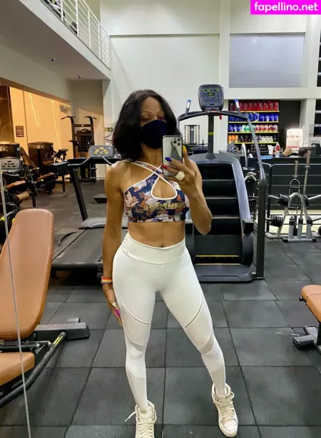 Shemale 23cm OnlyFans Thumbnail #eydRqietGc