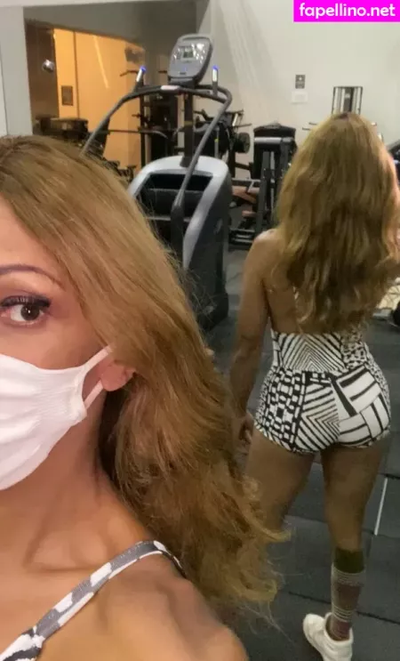 Shemale 23cm OnlyFans Thumbnail #g421QzziDQ