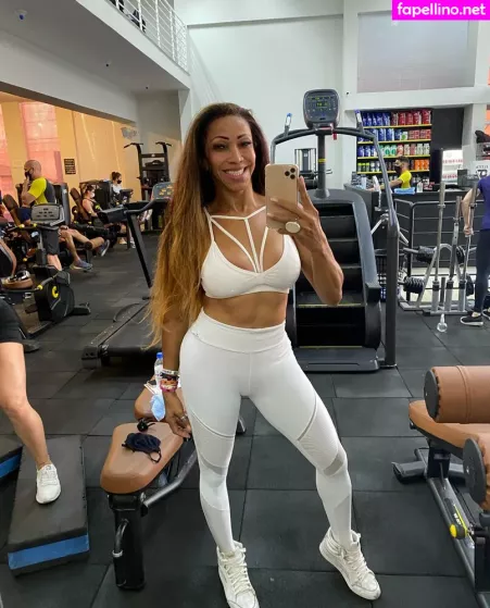 Shemale 23cm OnlyFans Thumbnail #kAccjx7K6S