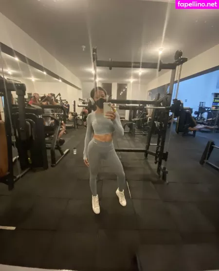 Shemale 23cm OnlyFans Thumbnail #uLvzqz5jkN