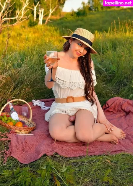 Shemalekaterina OnlyFans Thumbnail #bVpmuZEdWH