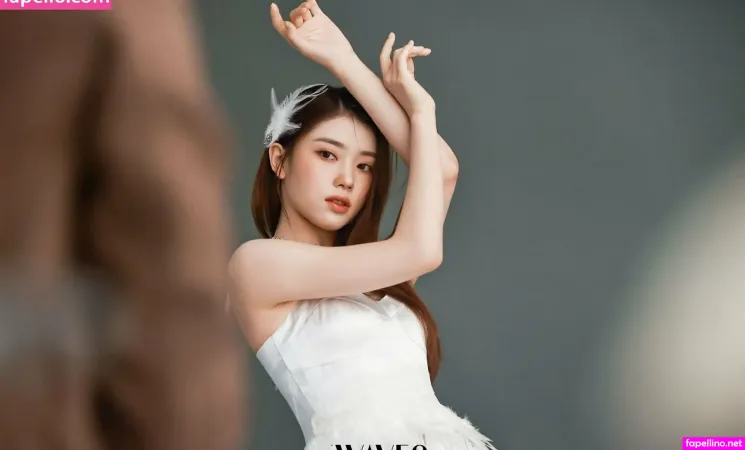 Shen Xiaoting OnlyFans Thumbnail #3CcMUsZDSX