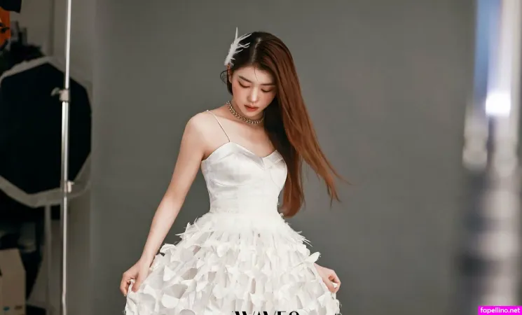 Shen Xiaoting OnlyFans Thumbnail #X6M36Y3VBU