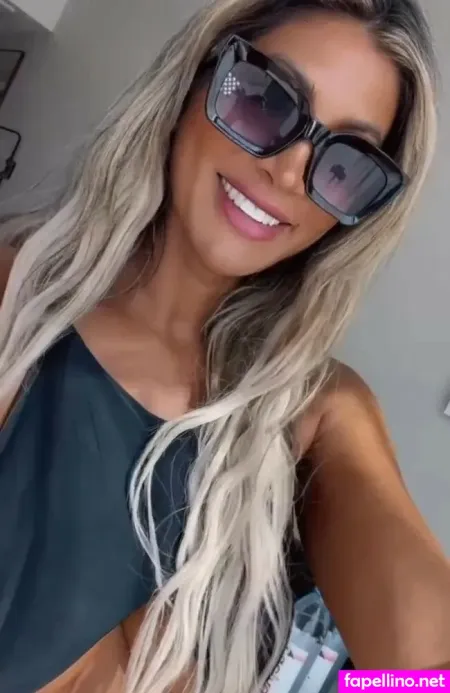 Shendelle Mullane OnlyFans Thumbnail #CzAKkYfJmB