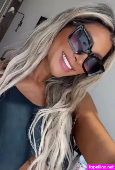 Shendelle Mullane OnlyFans Thumbnail #DBnwnYlTSF