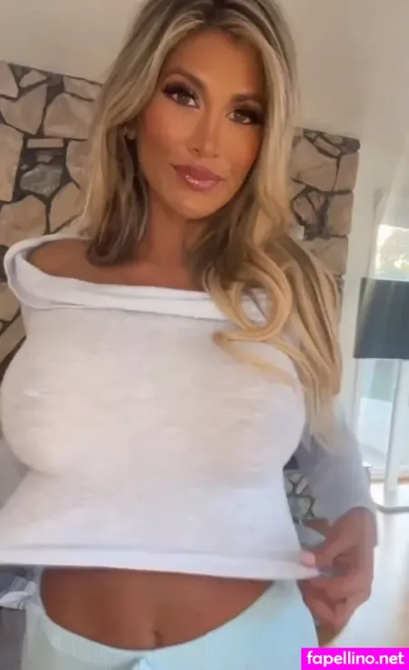 Shendelle Mullane OnlyFans Thumbnail #gRIFfCDHM2