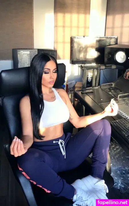 Sherry Foreign OnlyFans Thumbnail #Up6G84N1TF