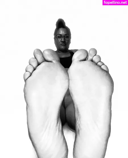 Shesabigone OnlyFans Thumbnail #01POUJKhYx