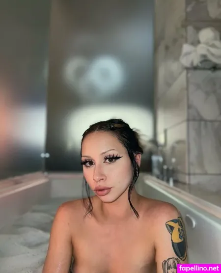 Shescreepy OnlyFans Thumbnail #oJ9It5L9BW
